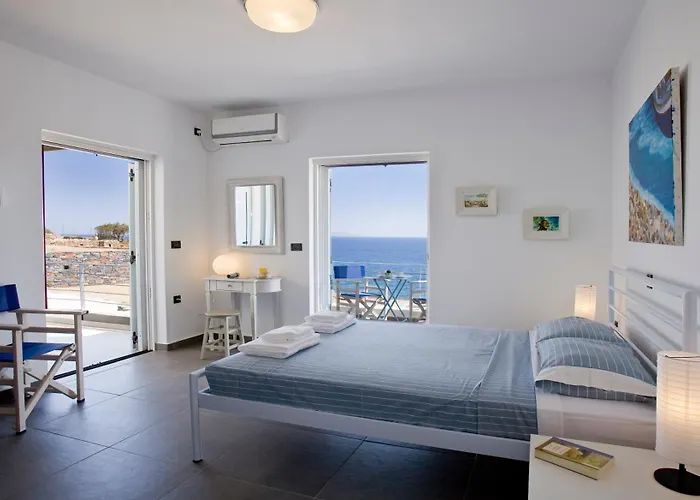 Willa Beachfront Ariadne *