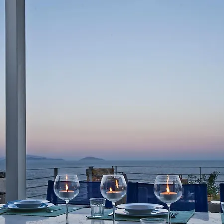 Beachfront Ariadne Villa Moutsouna